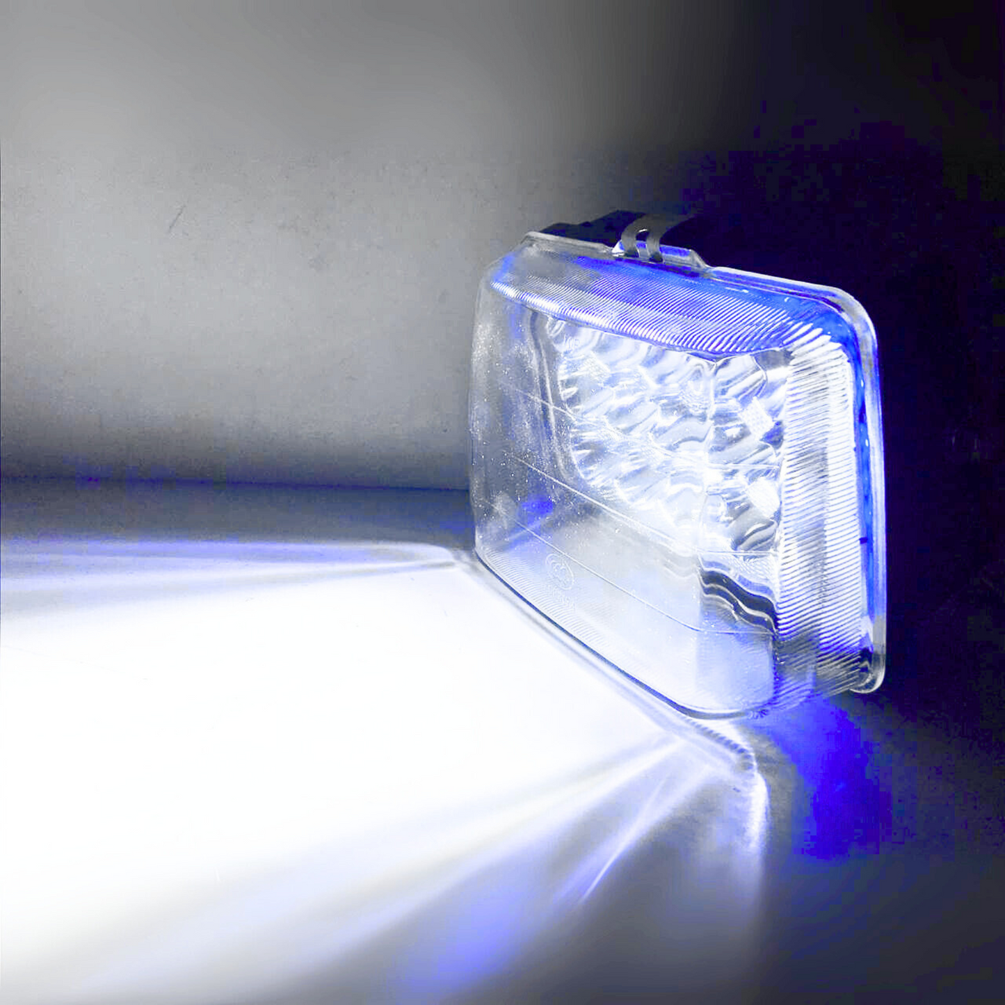 FARO 15 LUD LUZ BLANCA Y AZUL EMPIRE HORSE 150