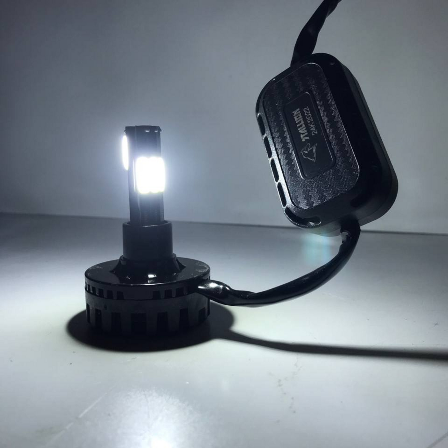 BOMBILLO FARO H4 CON VENTILADOR ORIGINAL STALLION MOTO CARRO