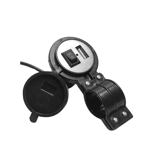 CARGADOR USB NEGRO CON TAPA
