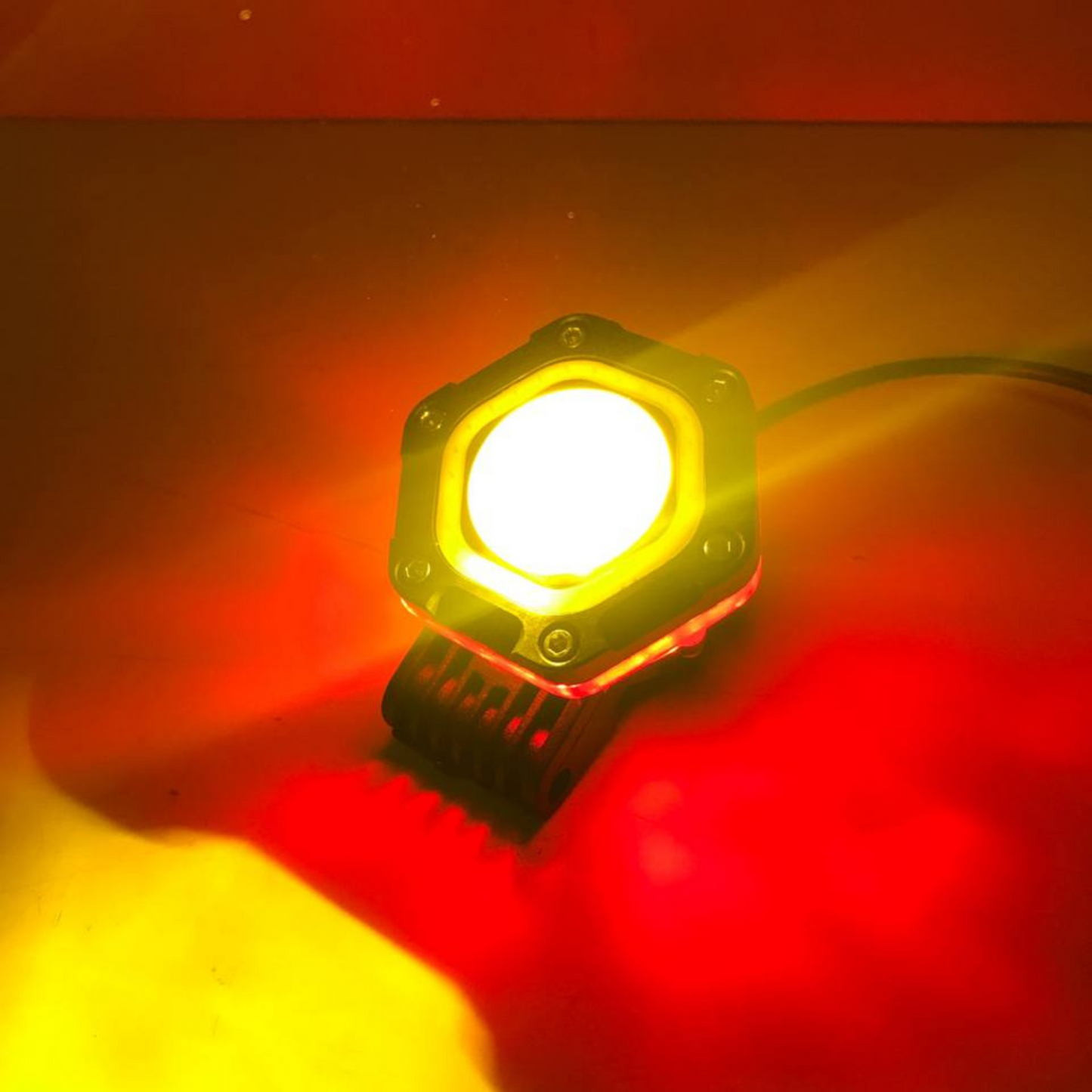 FARO EXPLORADOR LED ARO ROJO MOTOS CARROS